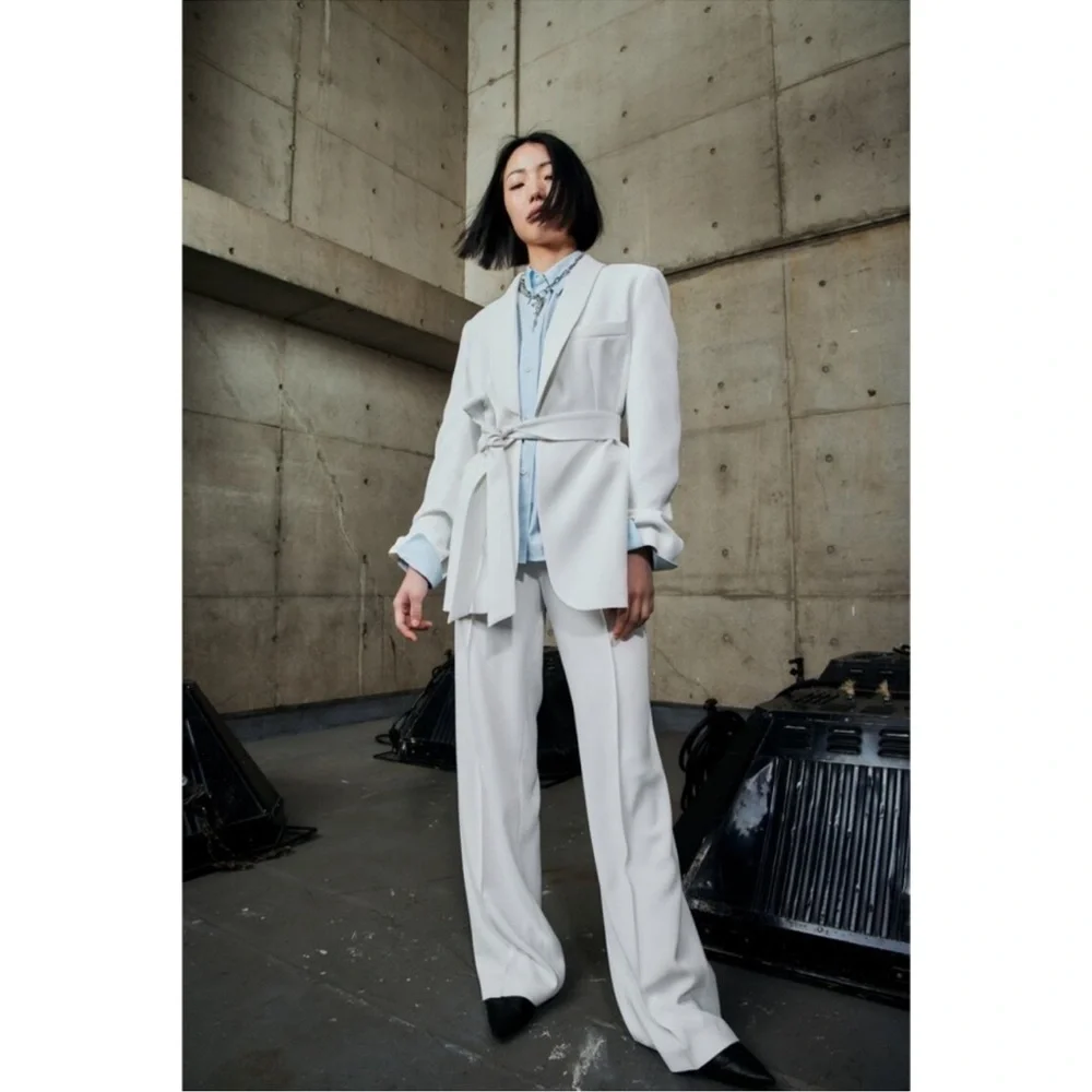 Zara White Women's Pantsuit - Picture 3 of 4